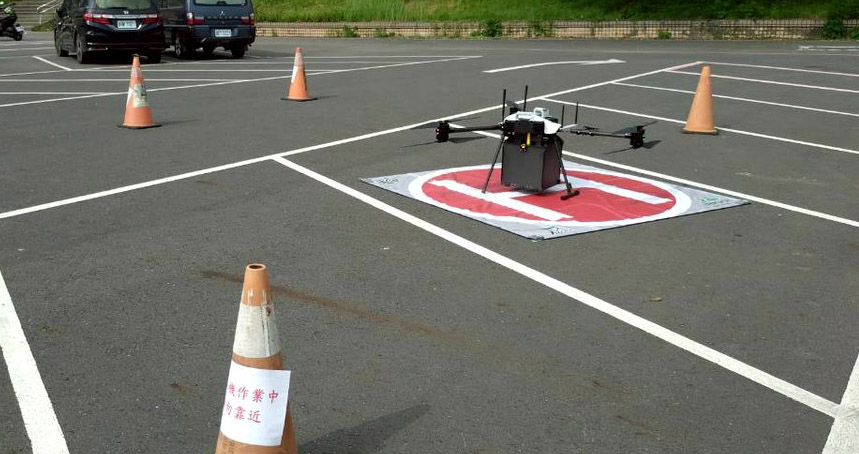 無人機於屏科大驗證場域的起降作業